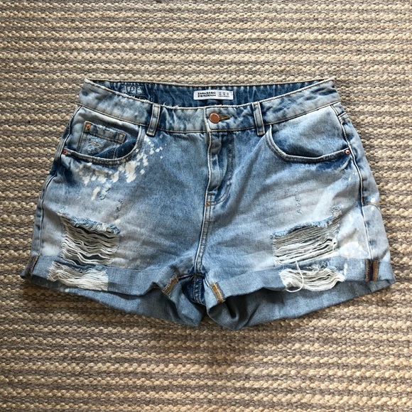 Zara Pants - new // Zara | High Waisted Denim Shorts